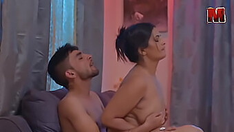 Video Tự Làm Của Dì Desi Mohinilaxmi Với Anh Trai Kế