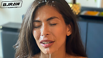 Hd-Pornovideo Von Heather Vahns Deepthroat- Und Arschleckfähigkeiten