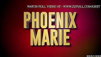 Phoenix Marie In Alexis Fawx Se Združita Za Vroč Trojček